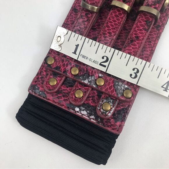 Red And Black Reptile Triple Buckle Corset Belt - Picture 5 of 8